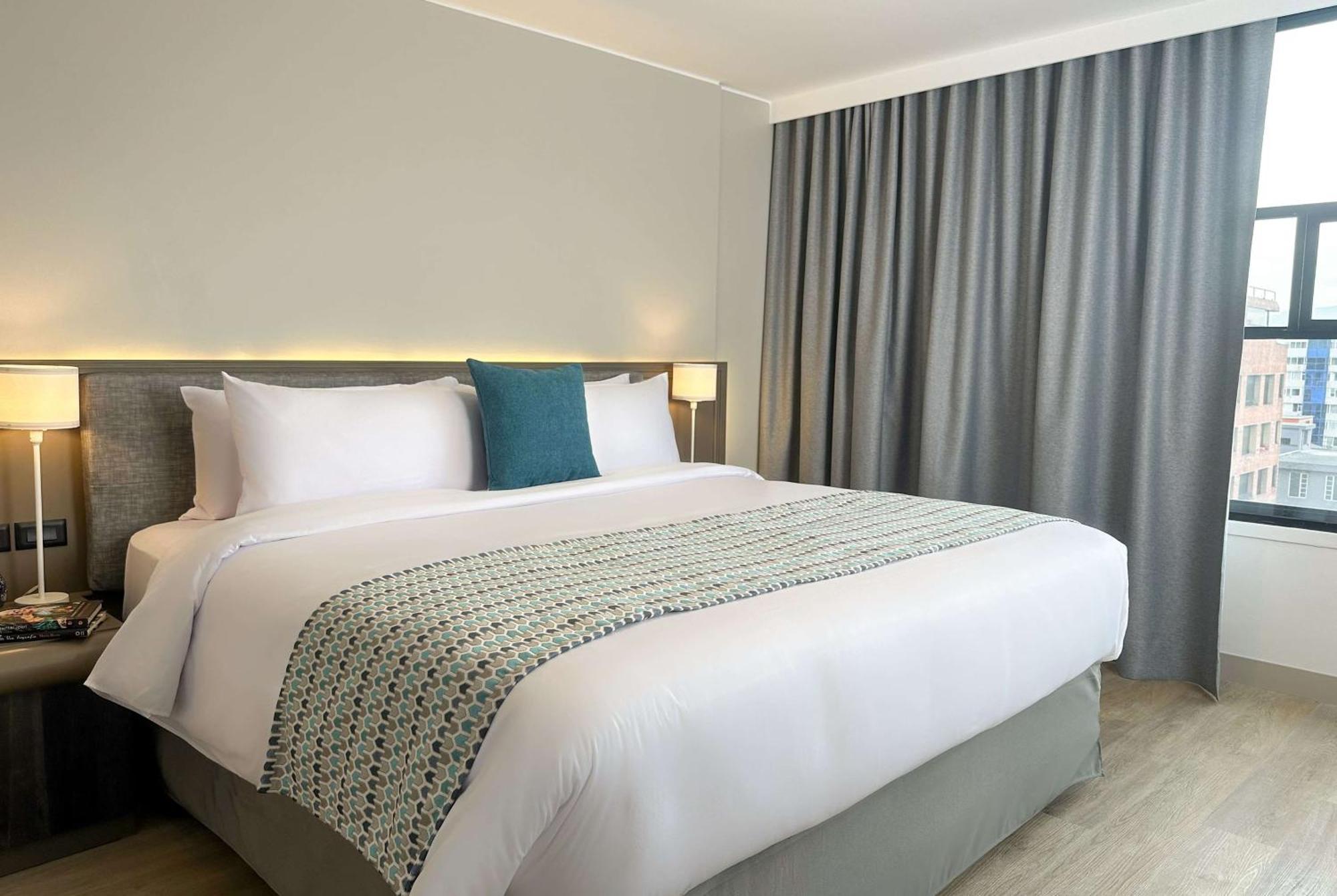 La Quinta By Wyndham Quito Ξενοδοχείο Εξωτερικό φωτογραφία